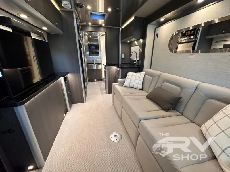 2024 Airstream Atlas Murphy Suite - Photo 3