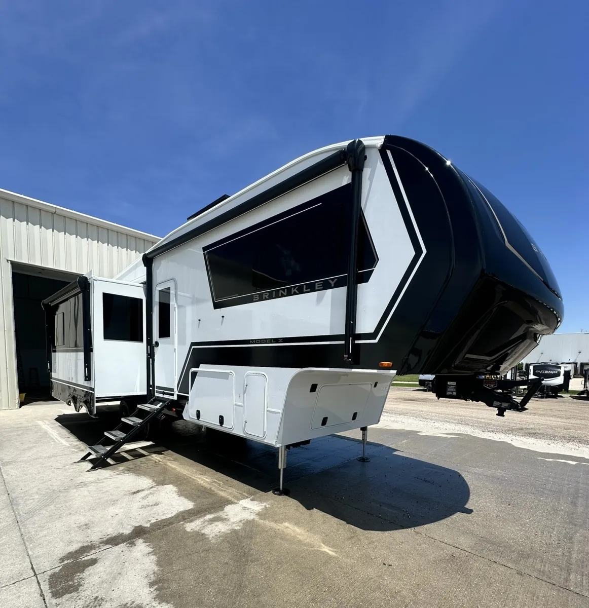 2026 Brinkley Model Z 2900 - Photo 2