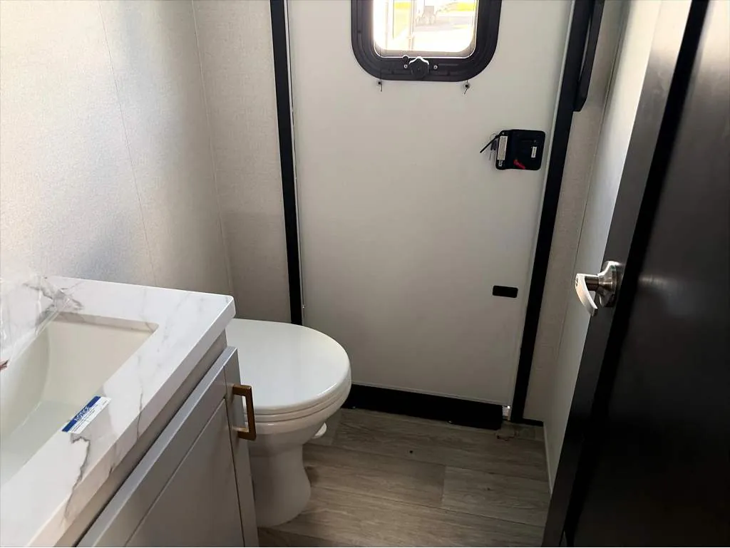 2027 Jayco North Point 391TBBH, Photos photo 16