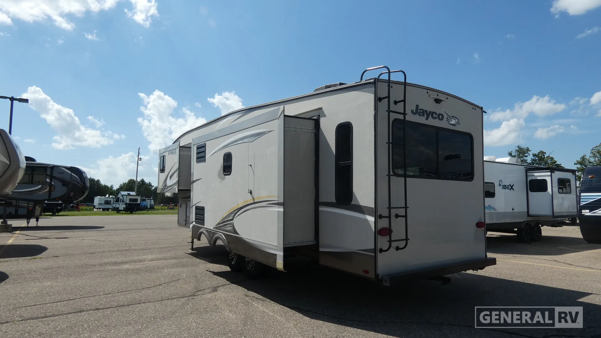 2019 Jayco Eagle HT 30.5CKTS - Photo 4