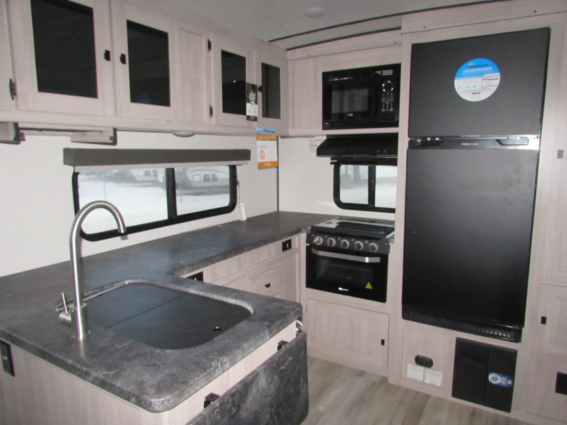 2023 Coachmen Northern Spirit 2965RK - Photo 4
