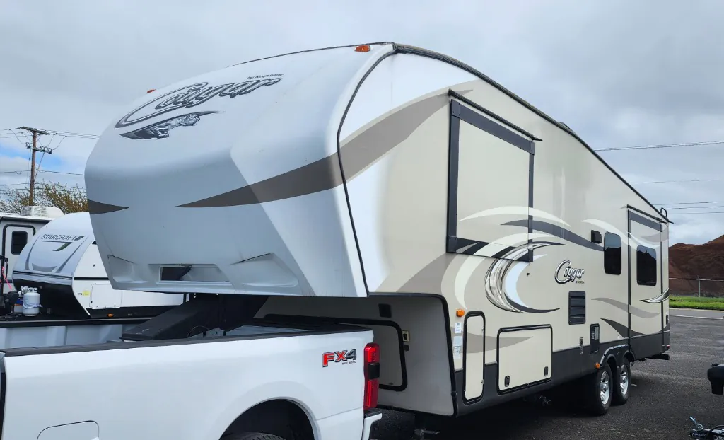 2017 Keystone RV Cougar Half-Ton Series 283RETWE - Photo 2