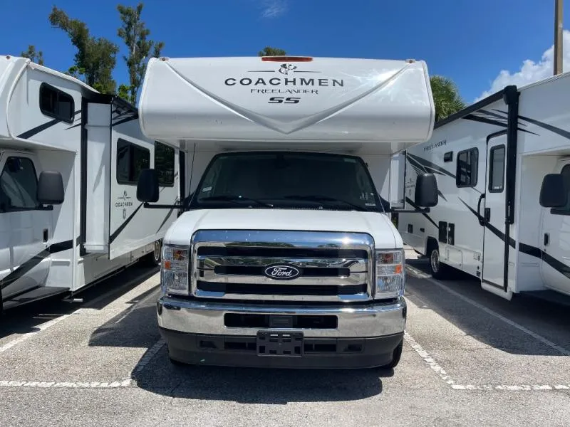 2026 Coachmen Freelander 21RS - Photo 3
