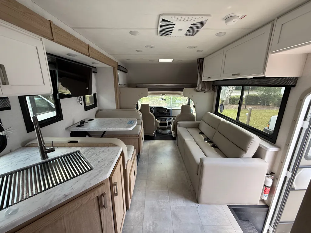 2026 Thor Motor Coach Freedom Elite 31FE, Photos photo 16