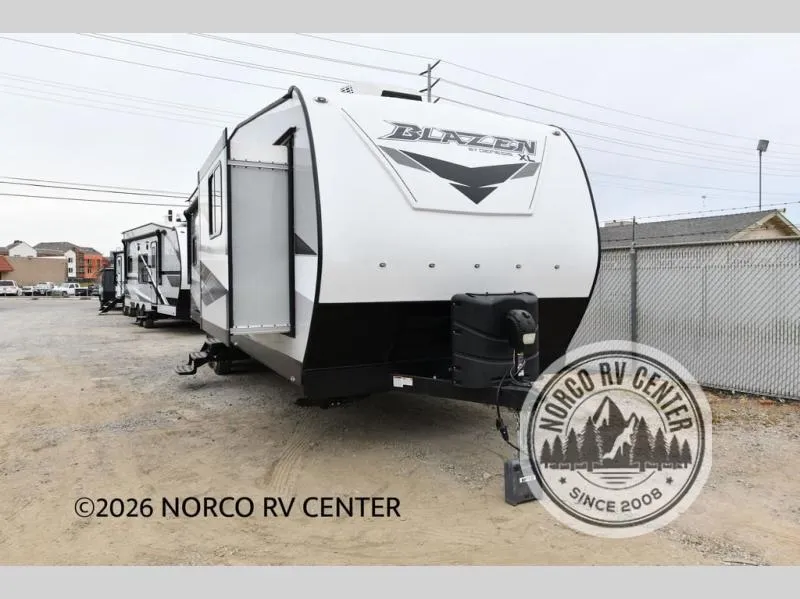 2025 Genesis Supreme Blaze 2915CRXL - Photo 2