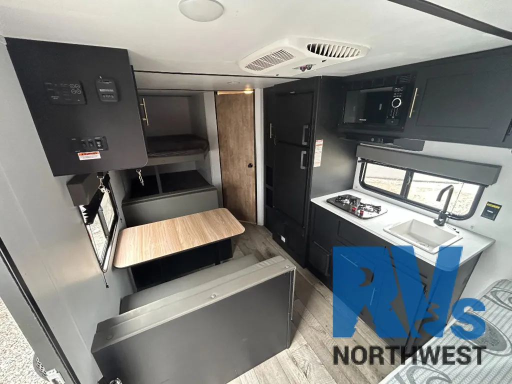 2022 Keystone Springdale 2010BH, Photos photo 11