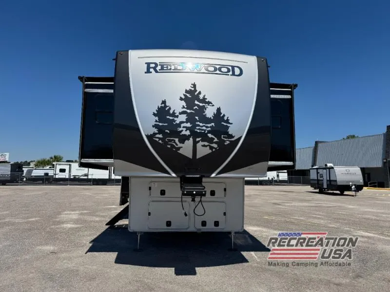 2026 CrossRoads Redwood 420FL - Photo 3