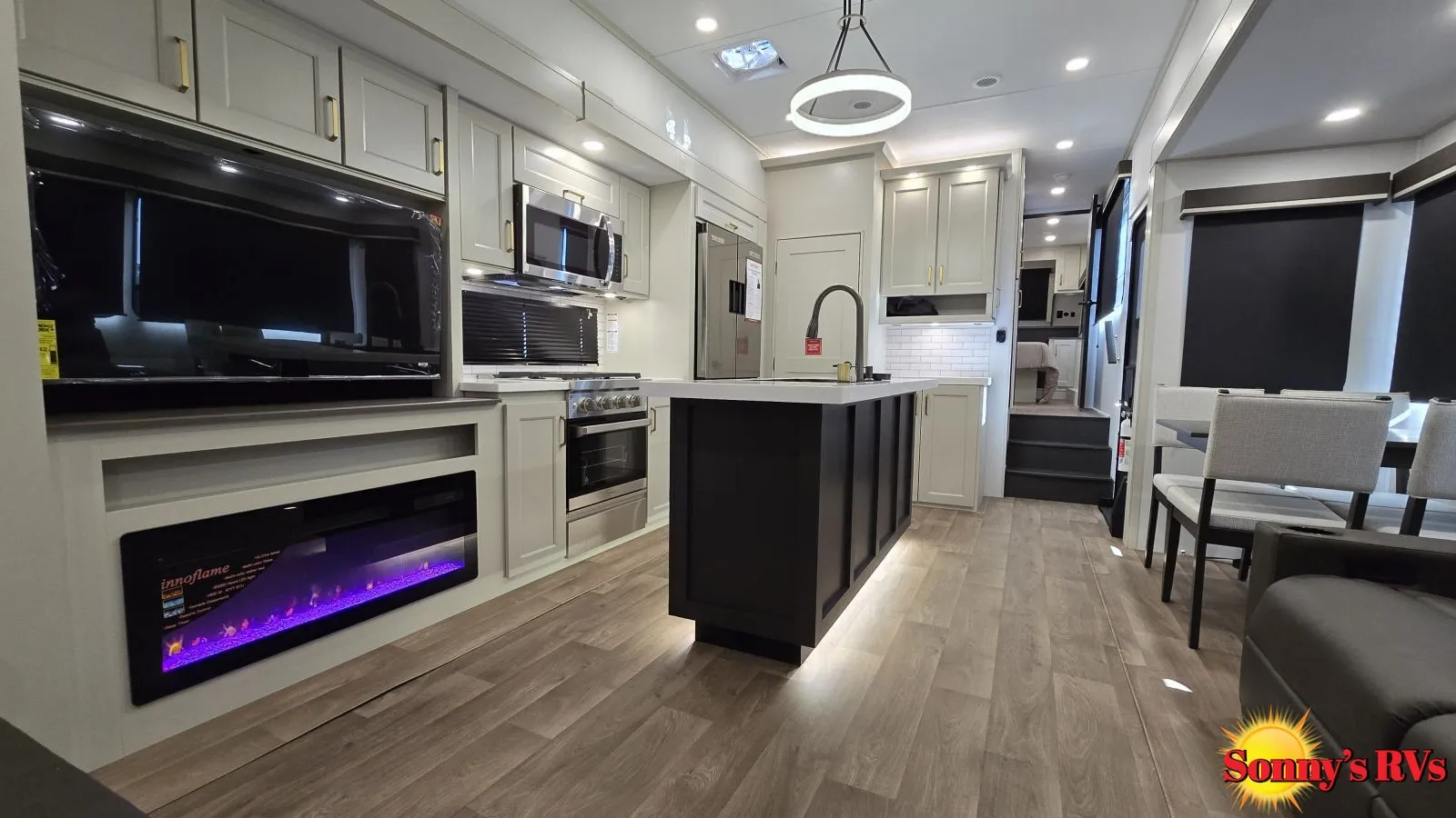 2027 Grand Design 2903RL 2903RL - Photo 4