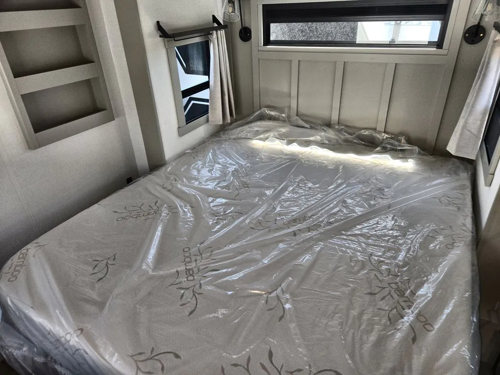 2026 Brinkley Model G 3970, Photos photo 45