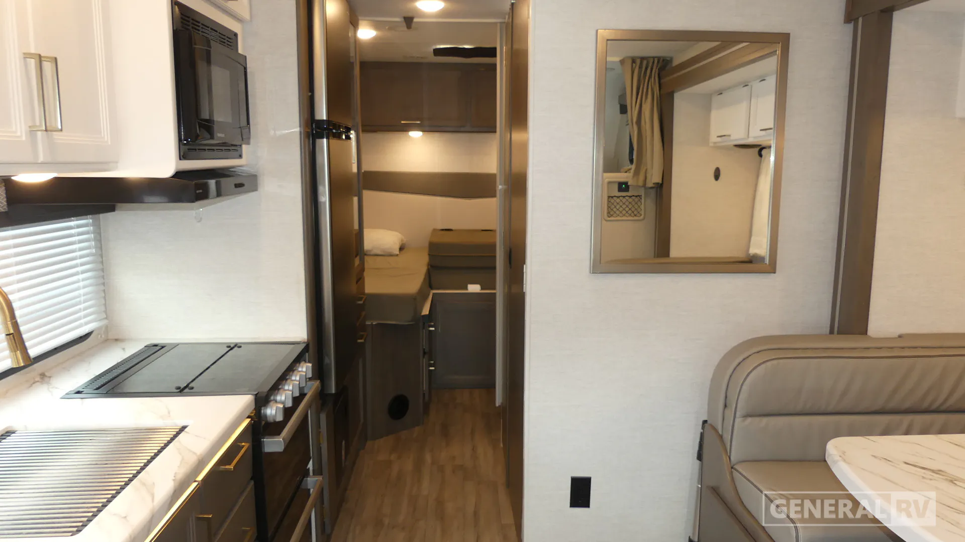2024 Thor Motor Coach Four Winds 25V - Photo 3