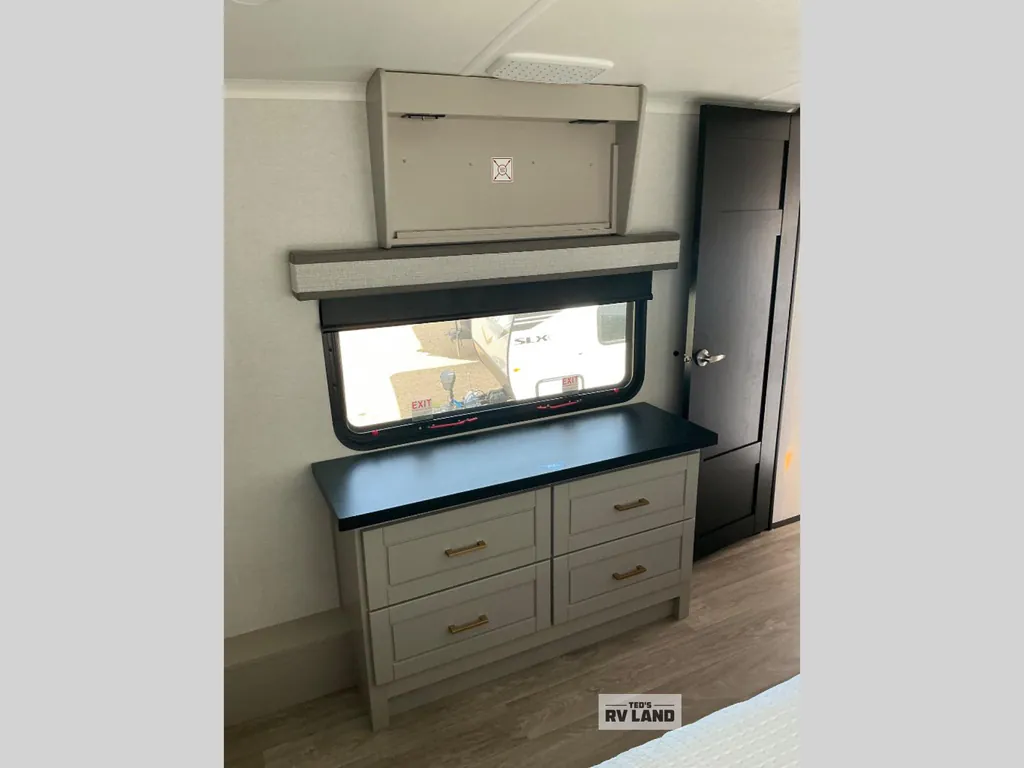 2027 Jayco North Point 391TBBH, Photos photo 12