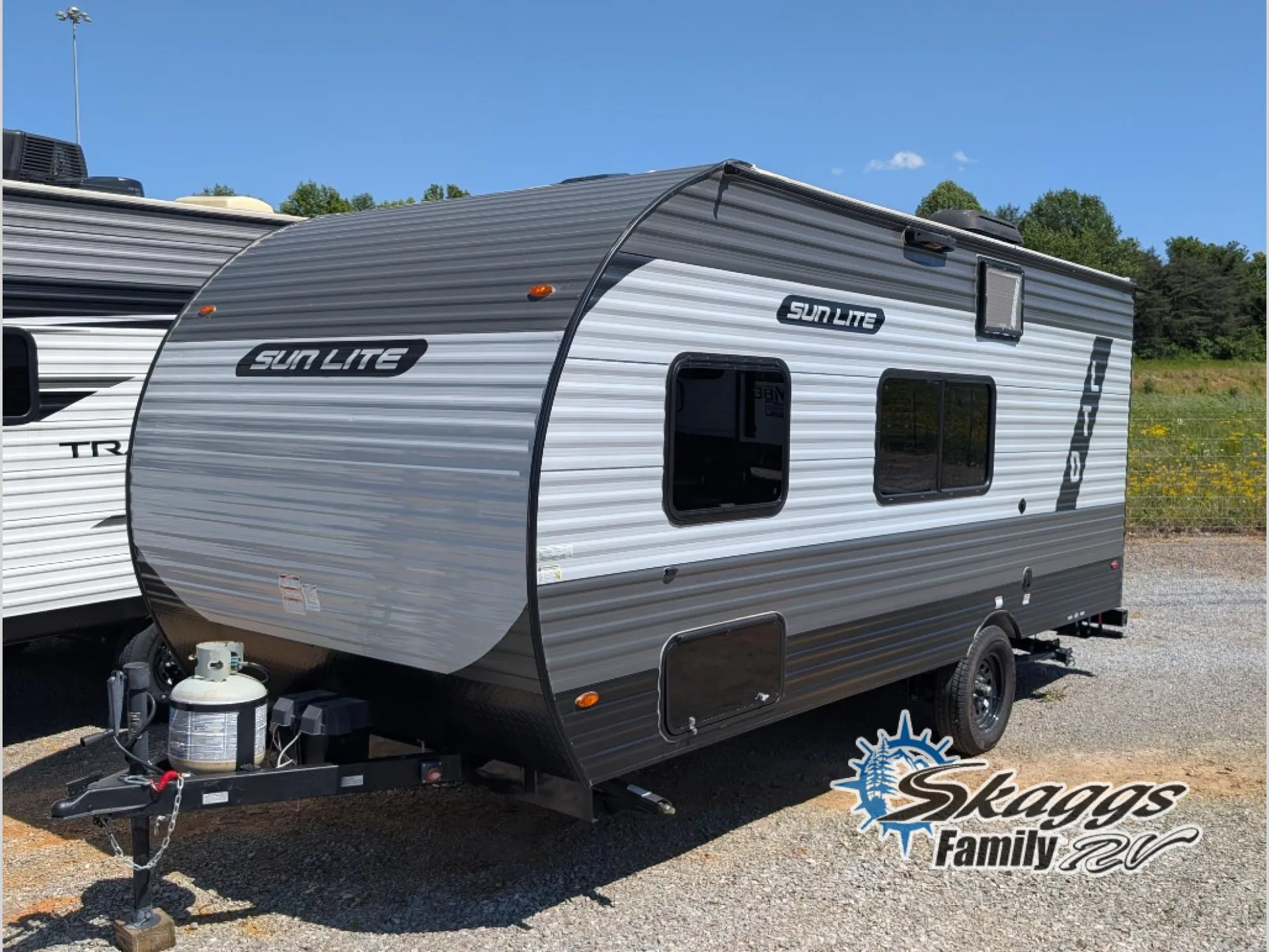 2024 Sunset Park RV Sun Lite LTD 19BH - Photo 3