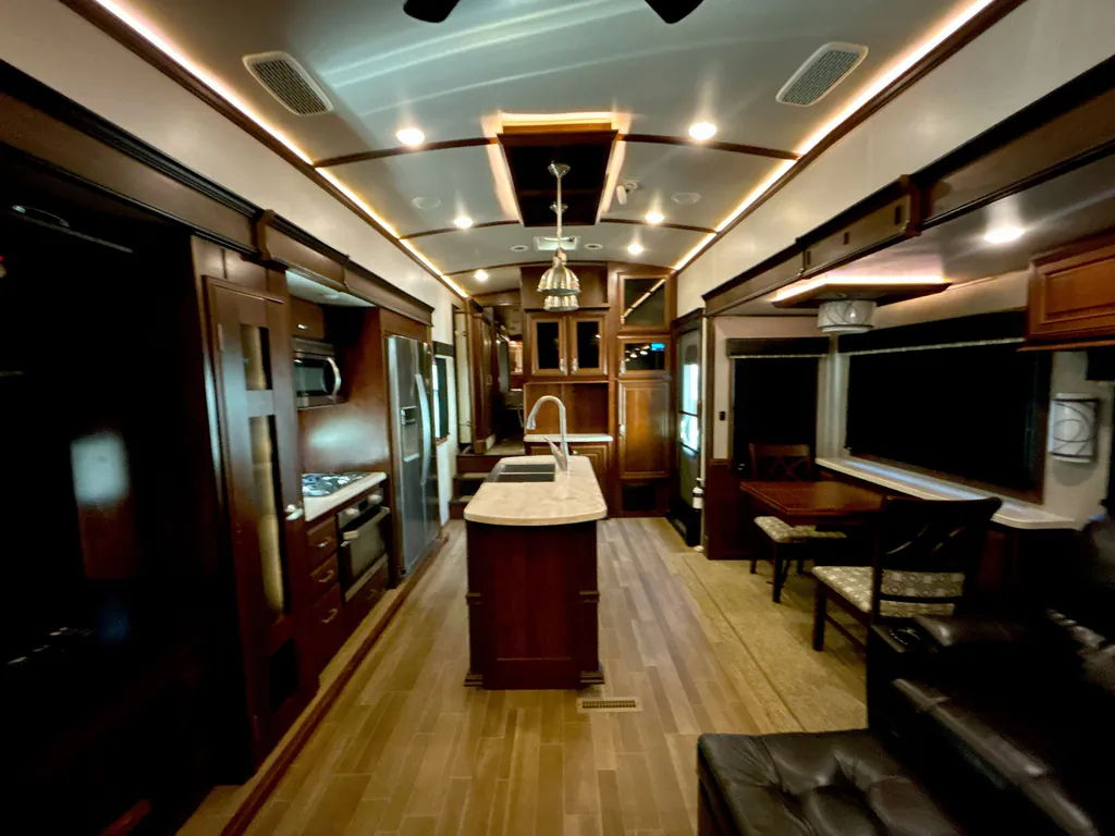 2020 Jayco Pinnacle 36FBTS, Photos photo 14