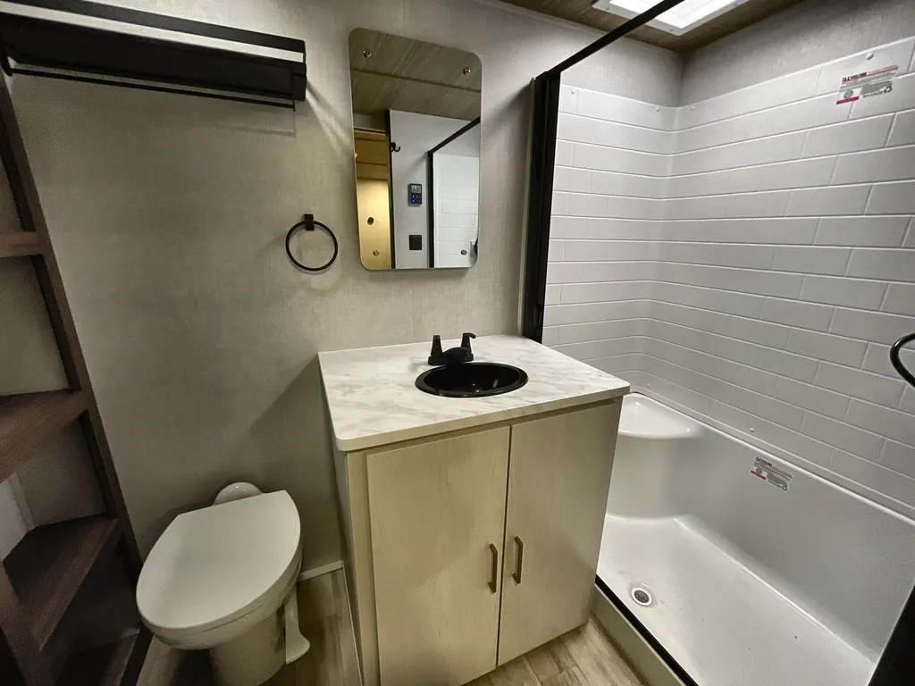 2026 Forest River Vibe Extreme Lite 2500FIK, Photos photo 11