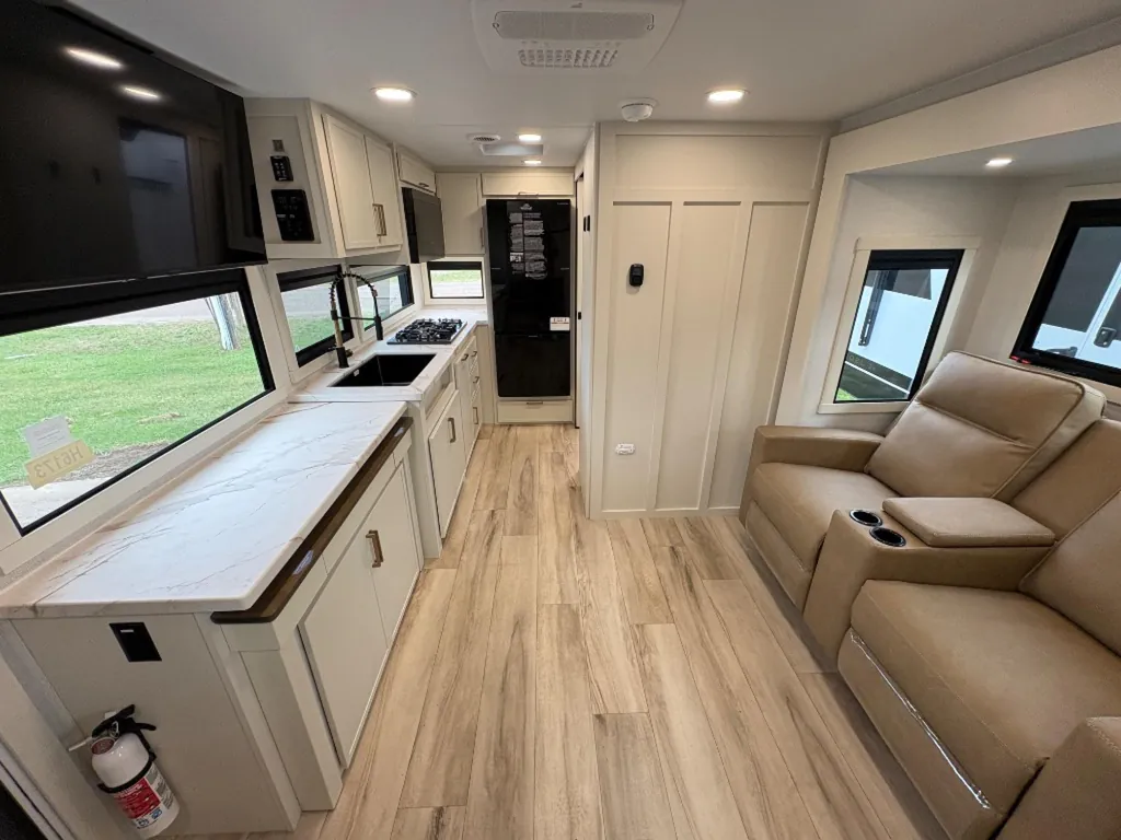 2026 Brinkley Model Ix 20X, Photos photo 11