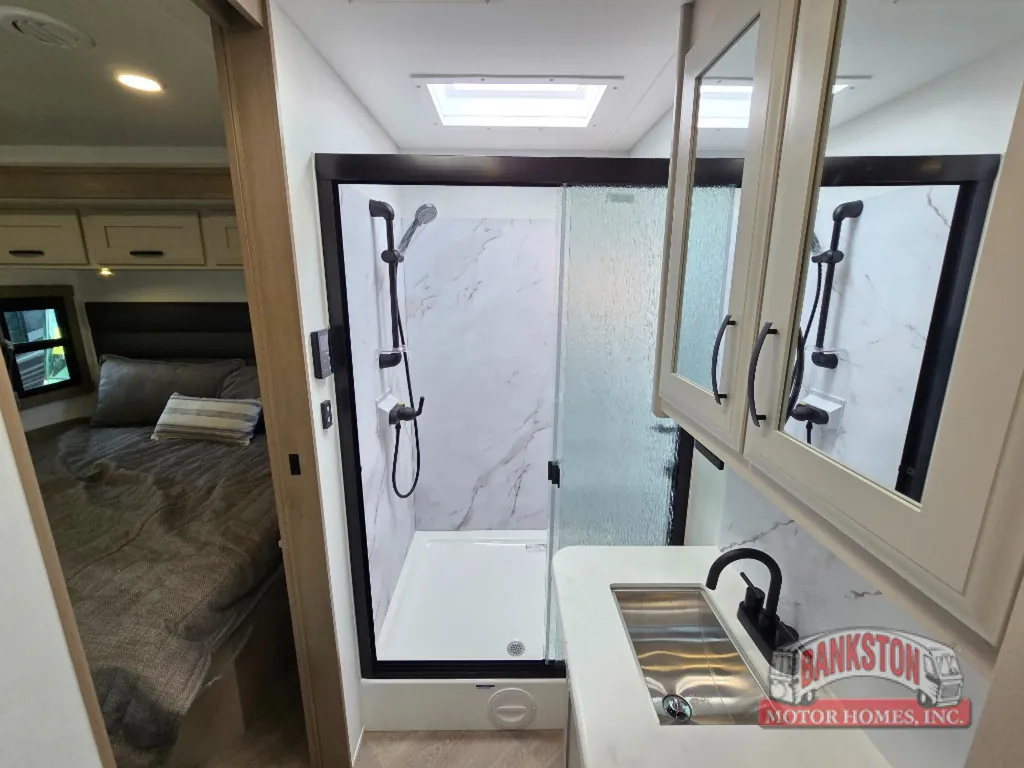 2027 Entegra Coach Emblem 36U, Photos photo 44