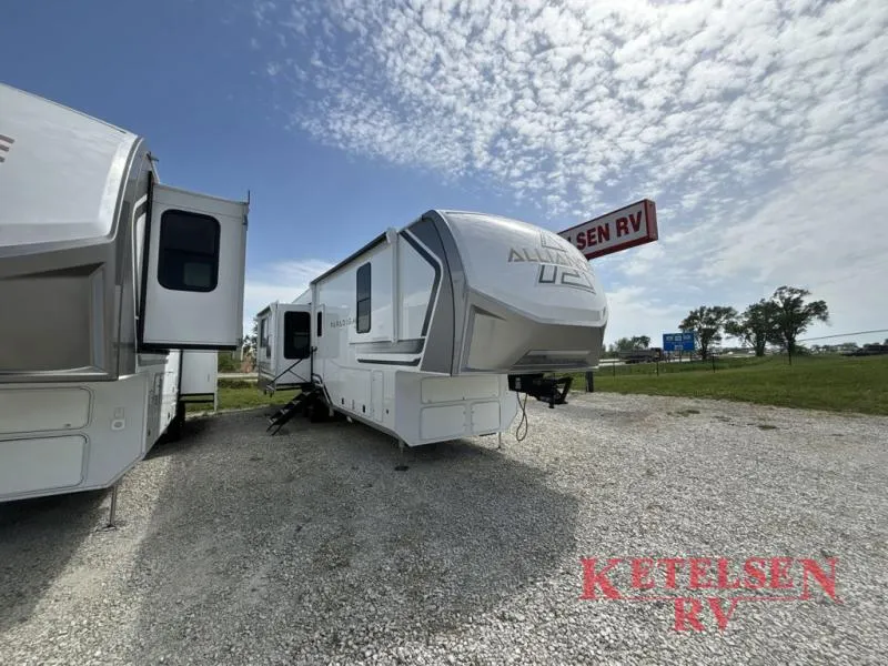 2026 Alliance RV Paradigm 340RL - Photo 3