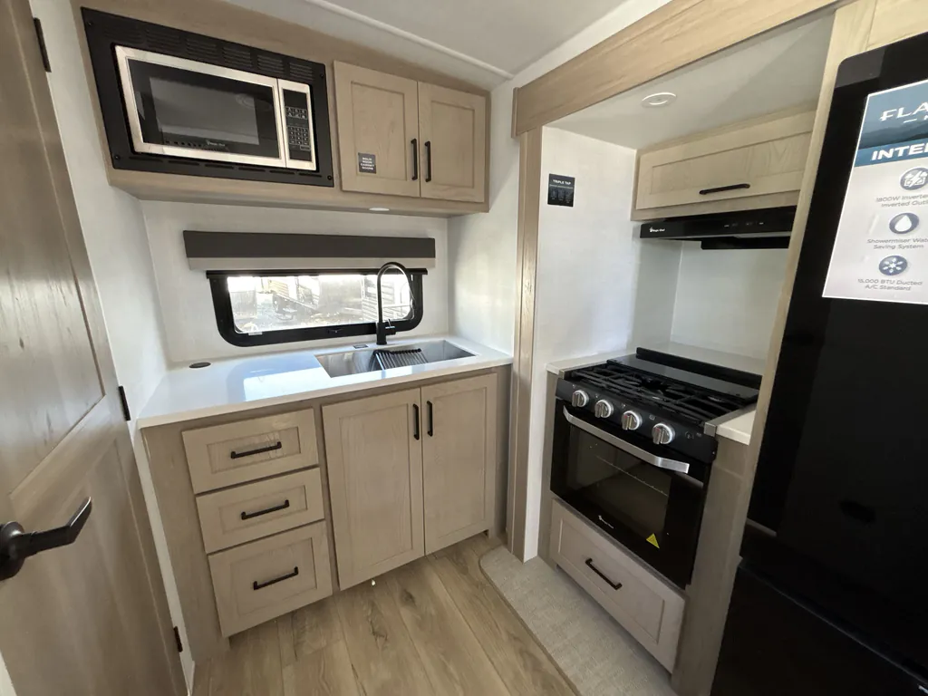 2026 Forest River Flagstaff Micro Lite 25FBD, Photos photo 12