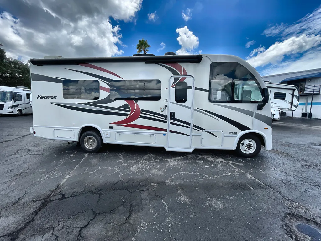 2023 Thor Motor Coach Vegas 24.3, Photos photo 5