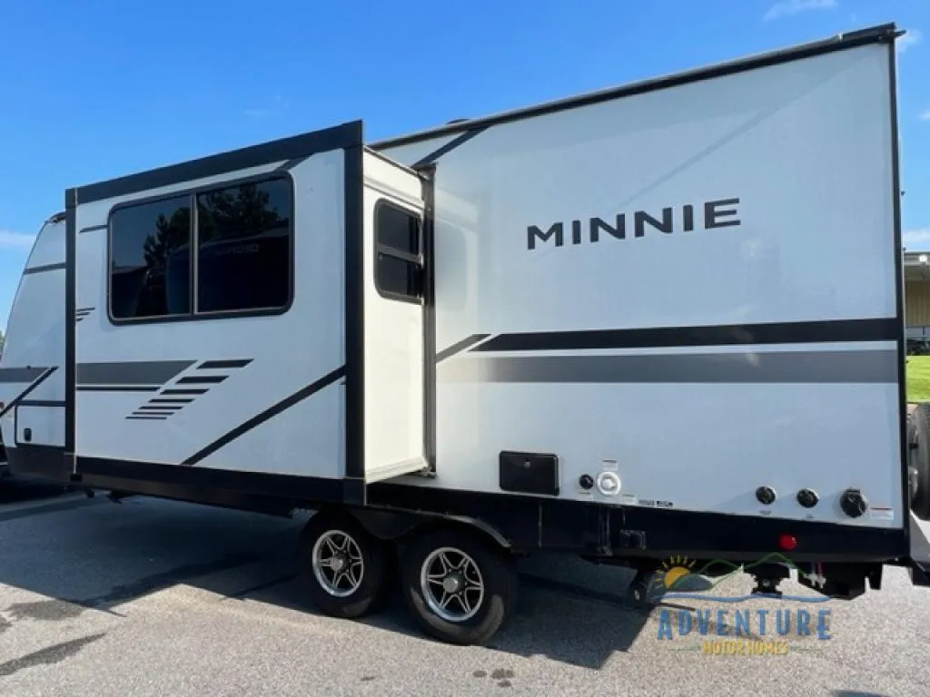 2022 Winnebago Minnie 2201MB - Photo 4