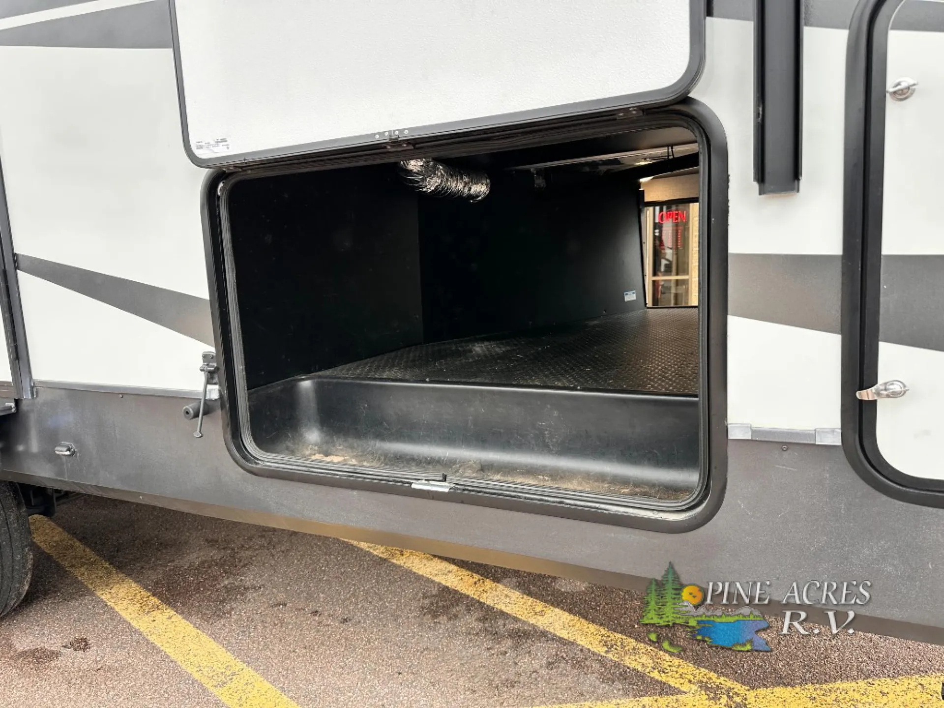 2021 Forest River Rockwood Ultra Lite 2622RK - Photo 3