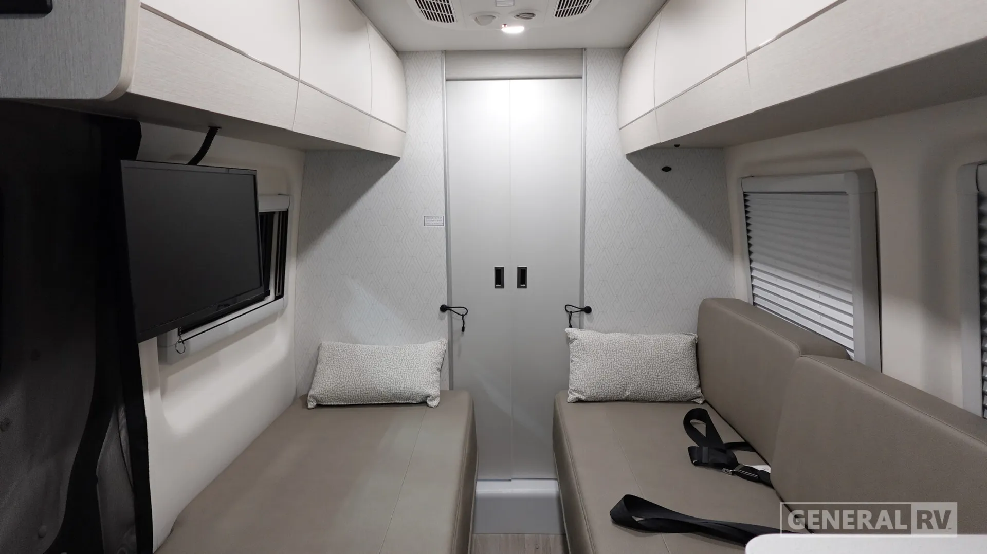 2026 Thor Motor Coach Tranquility 19A - Photo 3
