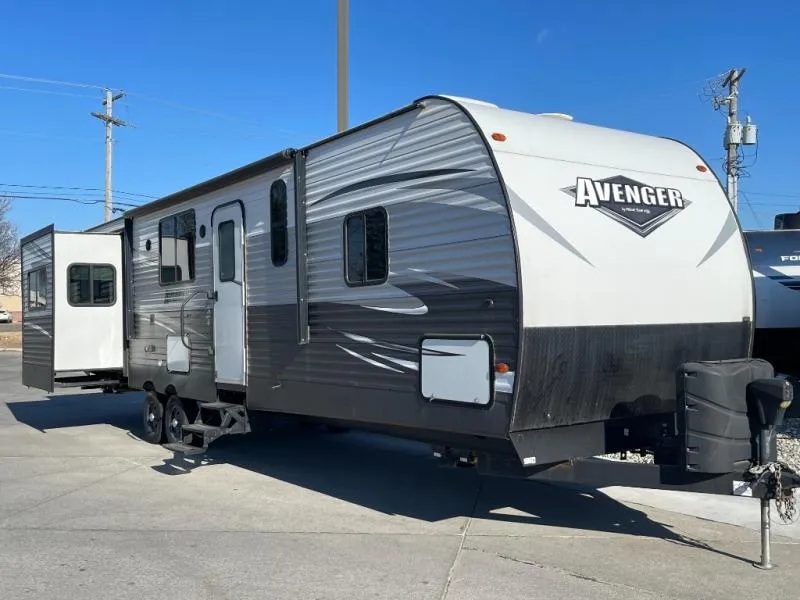 2018 Prime Time Avenger 32DEN - Main photo