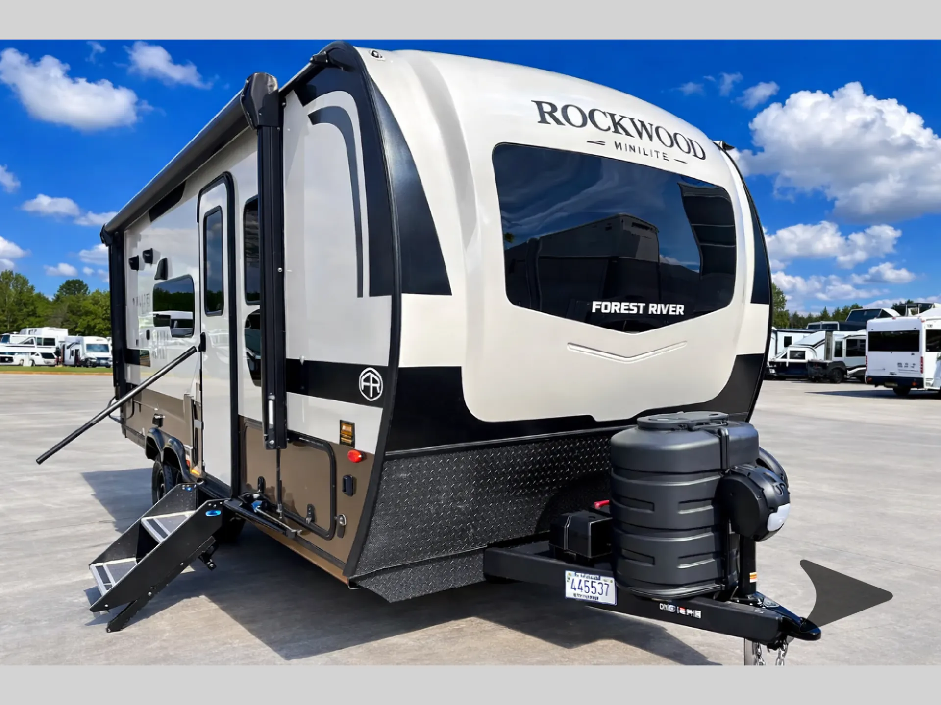 2026 Forest River Rockwood Mini Lite 2108RB - Photo 2