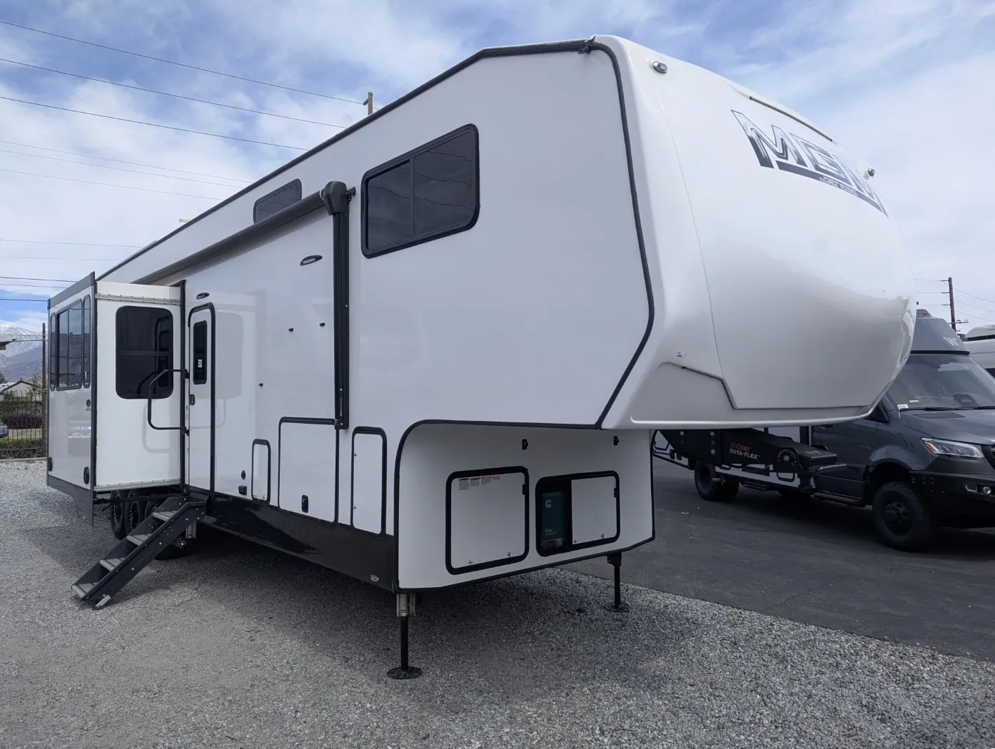 2024 Genesis Supreme MGM MCK MCK4215TS - Photo 2