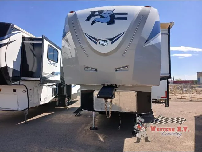 2022 Northwood Arctic Fox Grande Ronde 27-5L - Photo 2