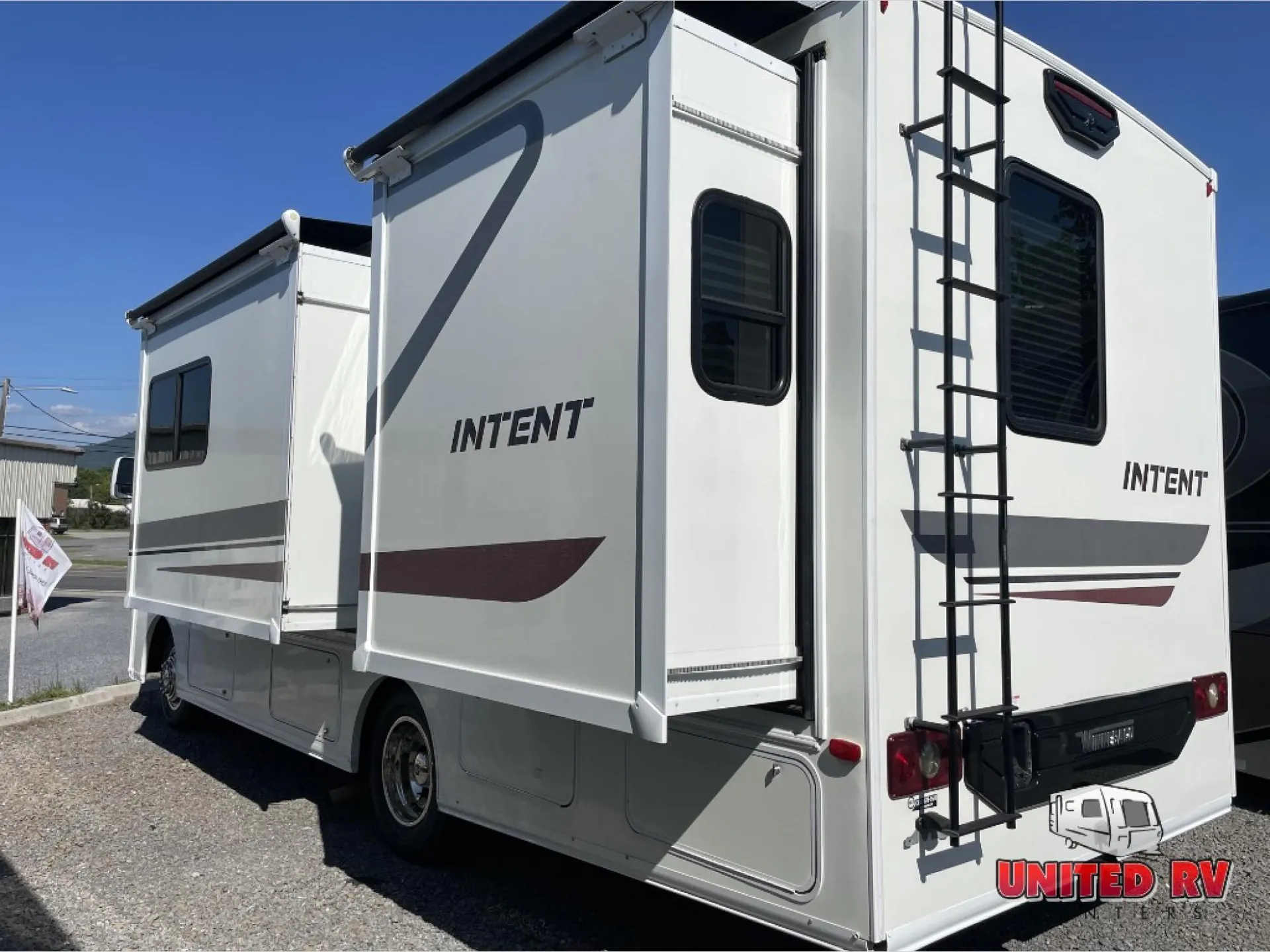 2019 Winnebago Intent 26M - Photo 4