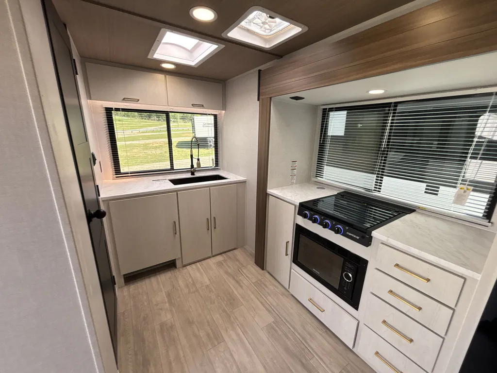 2026 Forest River Vibe Extreme Lite 2500CK, Photos photo 11