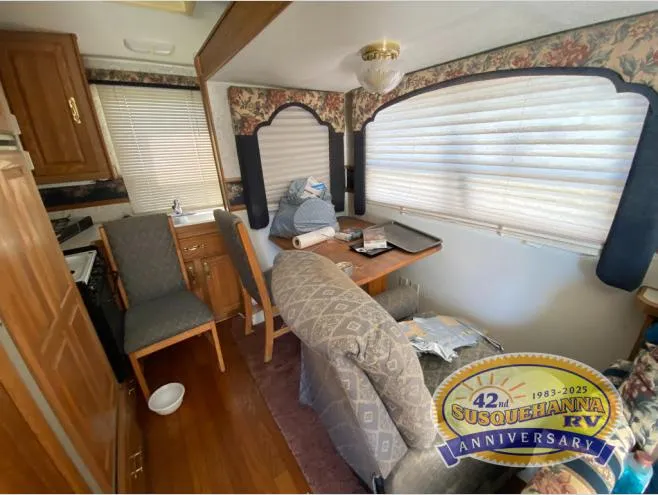 1998 Fleetwood SAVANNA 32-5J - Photo 4