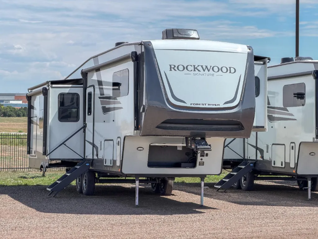 2026 Forest River Rockwood Signature R372RL, Photos photo 31