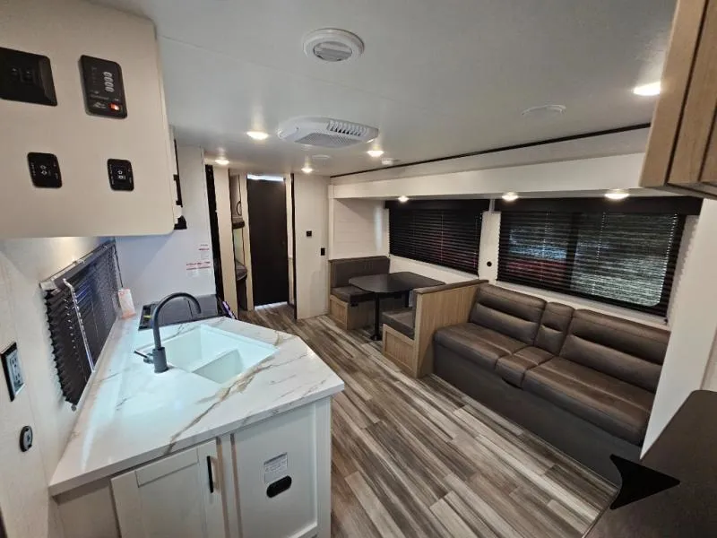 2026 Jayco Jay Flight SLX 261BHS - Photo 3