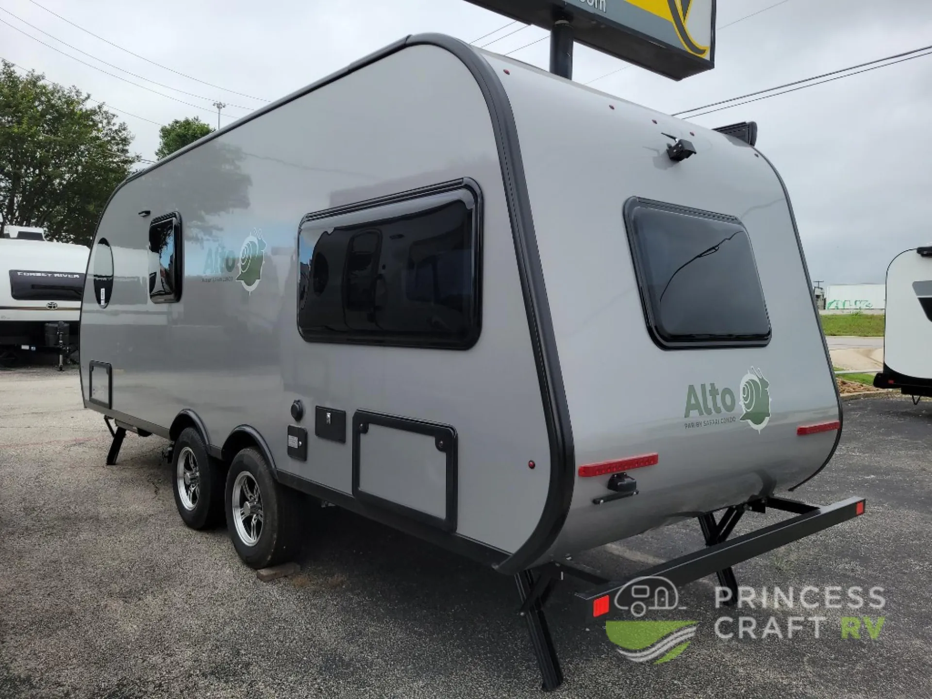 2027 Safari Condo Alto F2414 - Photo 3