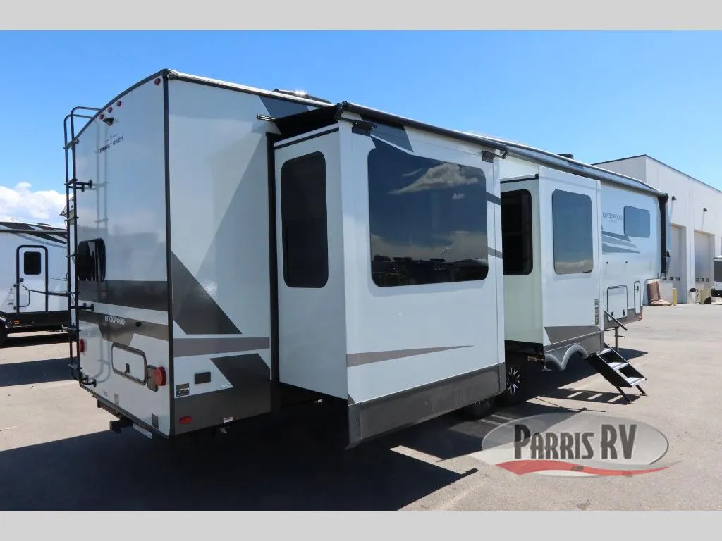 2026 Forest River Rockwood Signature 404SRK - Photo 3