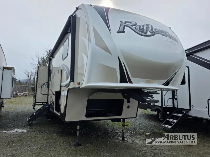 2018 Grand Design Reflection 327RST - Main photo