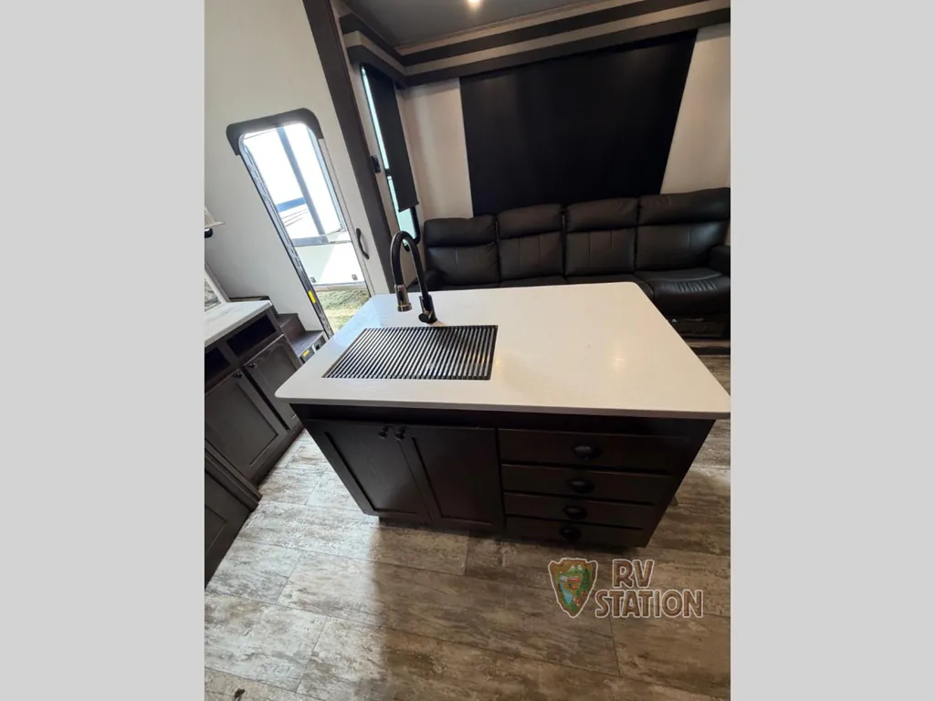 2022 Forest River XLR Nitro 35DK5, Photos photo 22