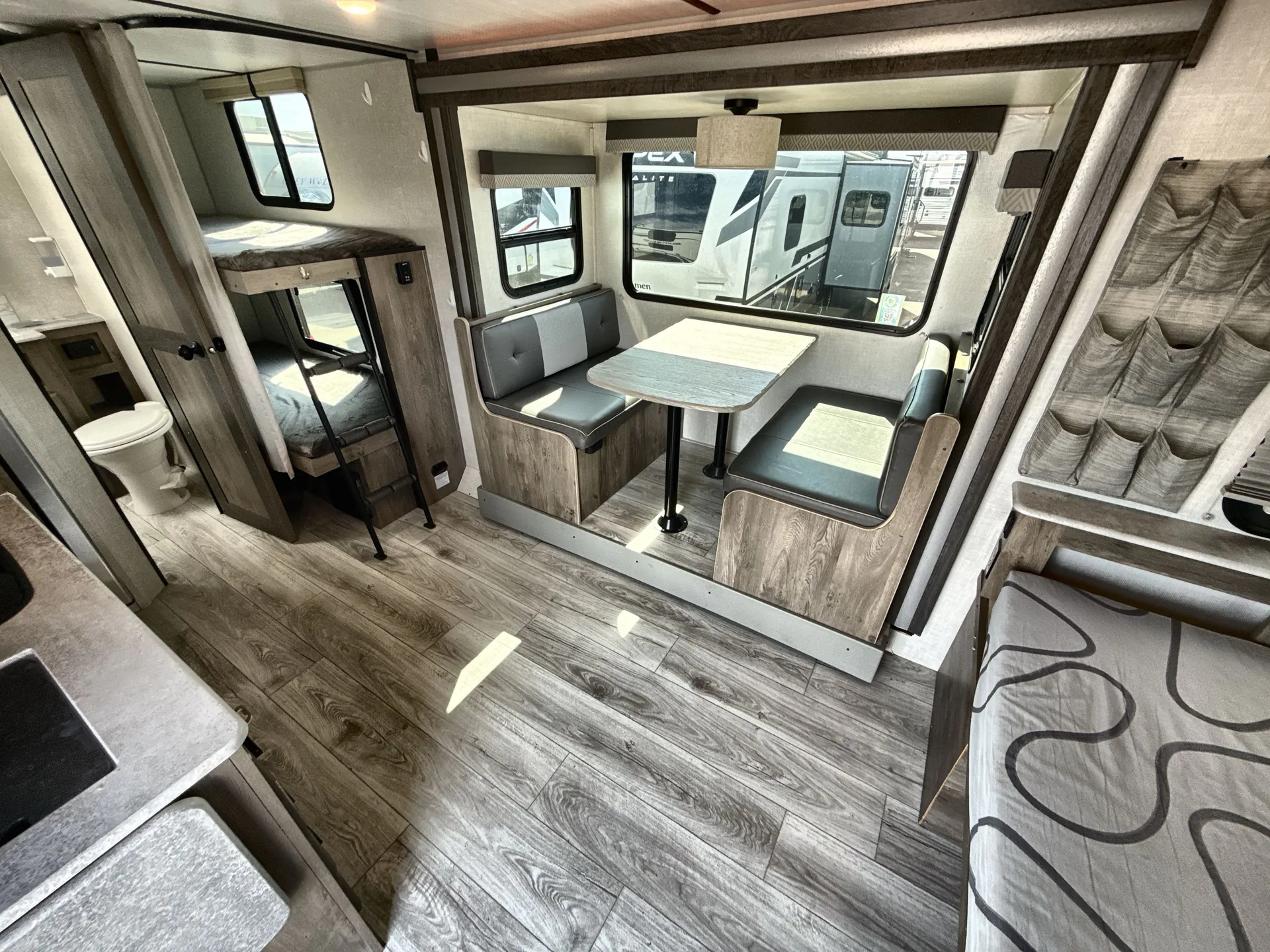 2022 Forest River Surveyor Legend 19BHLE — living area main
