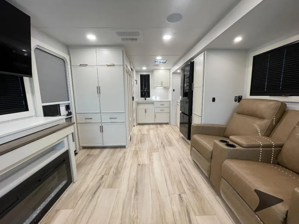 2026 Brinkley Model I 235, Photos photo 11