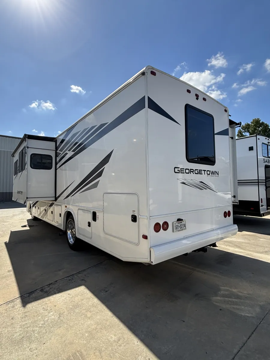 2022 Forest River Georgetown 3 Series GT3 33B3, Photos photo 5