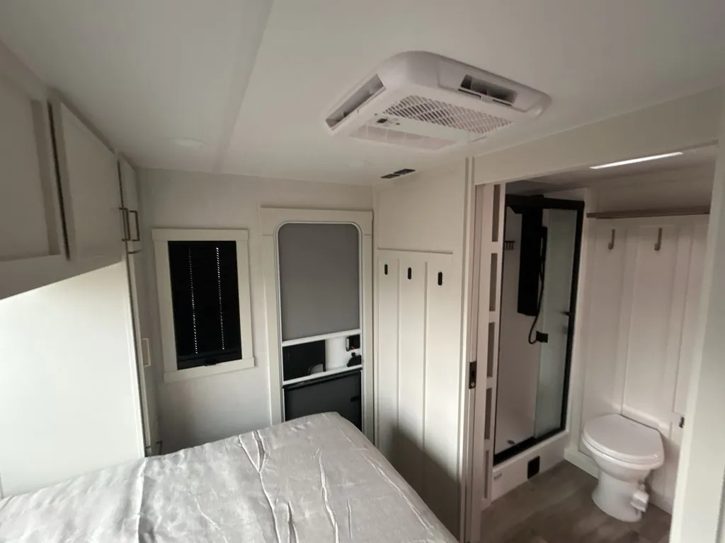 2027 Brinkley Model I 290, Photos photo 35