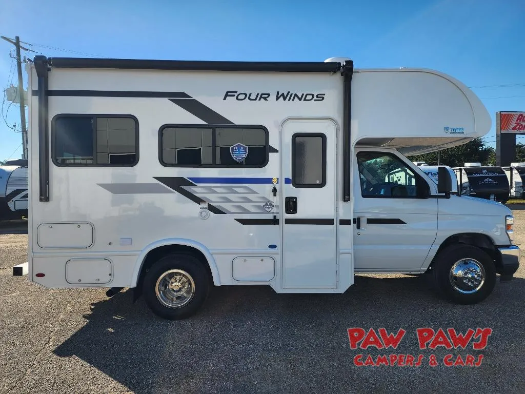 2026 Thor Motor Coach Four Winds 19Z - Photo 3