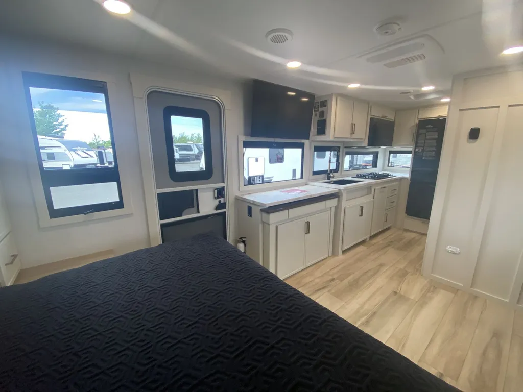 2026 Brinkley Model Ix 20X, Photos photo 19