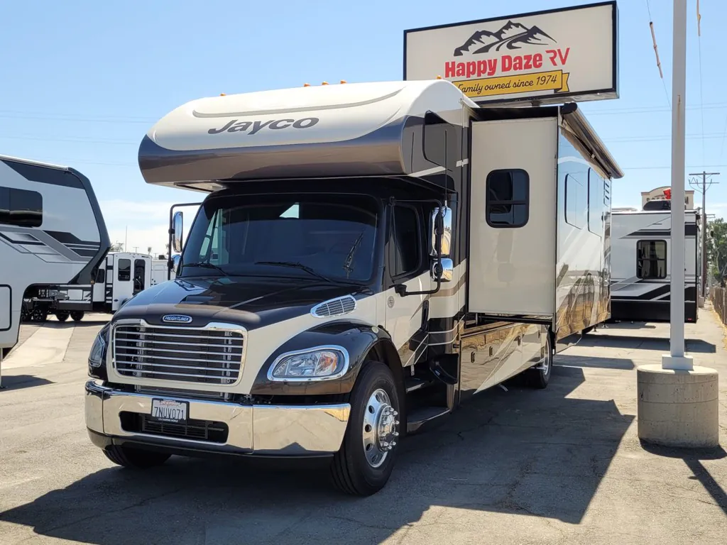 2016 Jayco Seneca 37RB - Photo 3