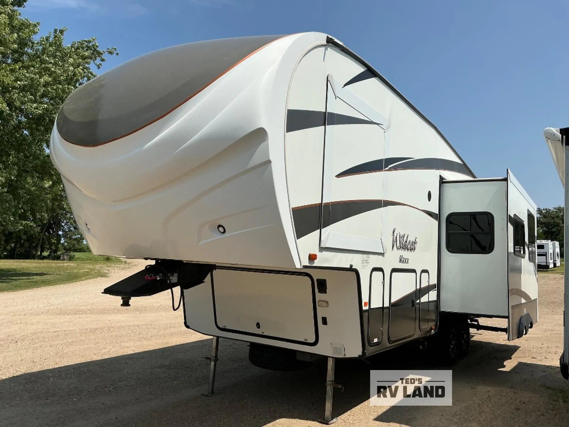 2016 Forest River Wildcat 282RKX - Photo 4