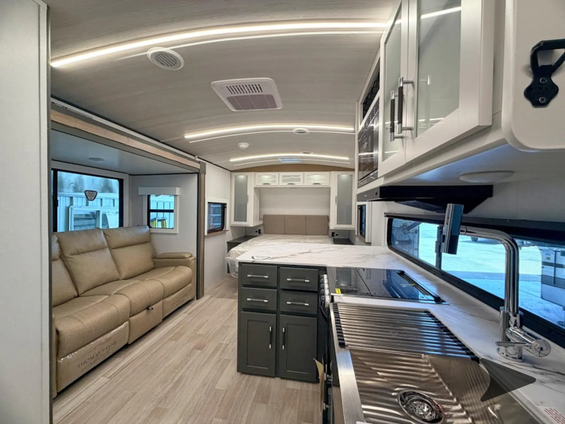 2026 Keystone Bullet Crossfire 208MKS - Photo 3