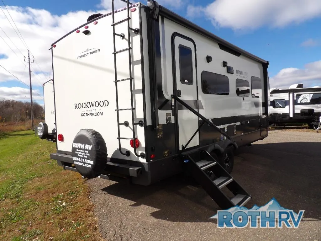 2026 Forest River Rockwood Mini Lite 2205S - Photo 3