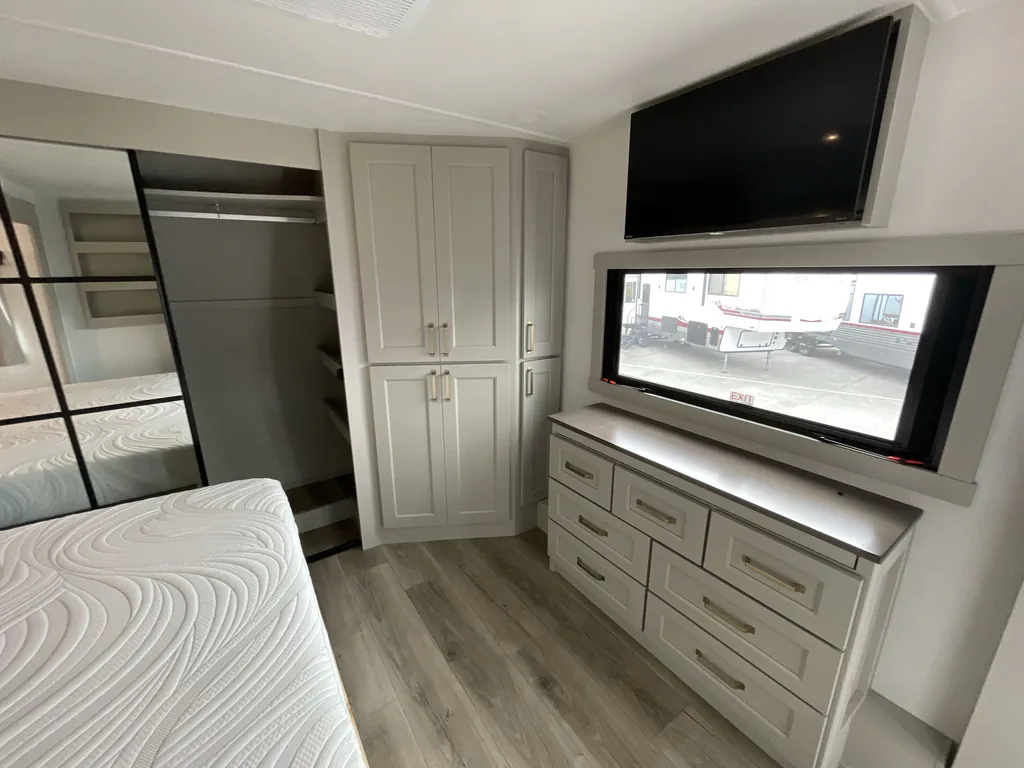 2025 brinkley Model G 3950, Photos photo 12